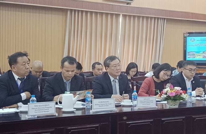 中方代表團(tuán)。圖自越通社